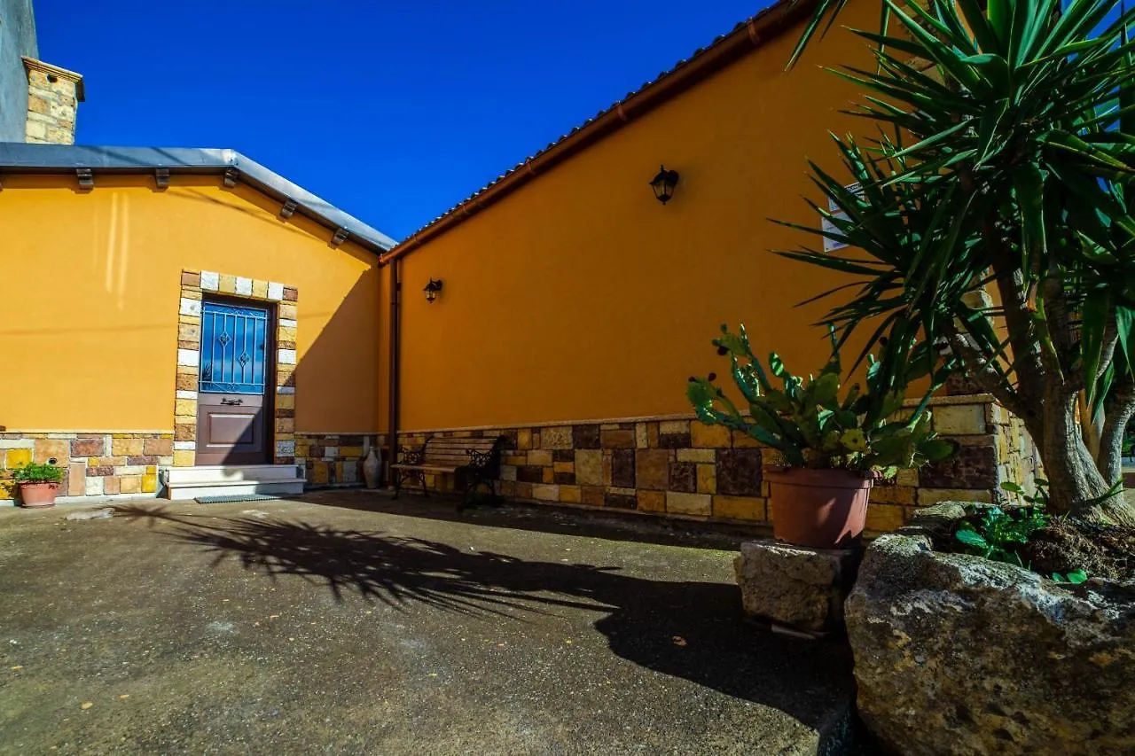 Farm stay L' Antica Trebbia - Rooms Caltanissetta